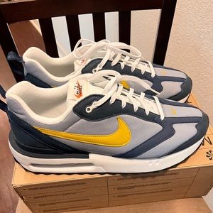 SOLD - Nike Air Max Tennis Shoes